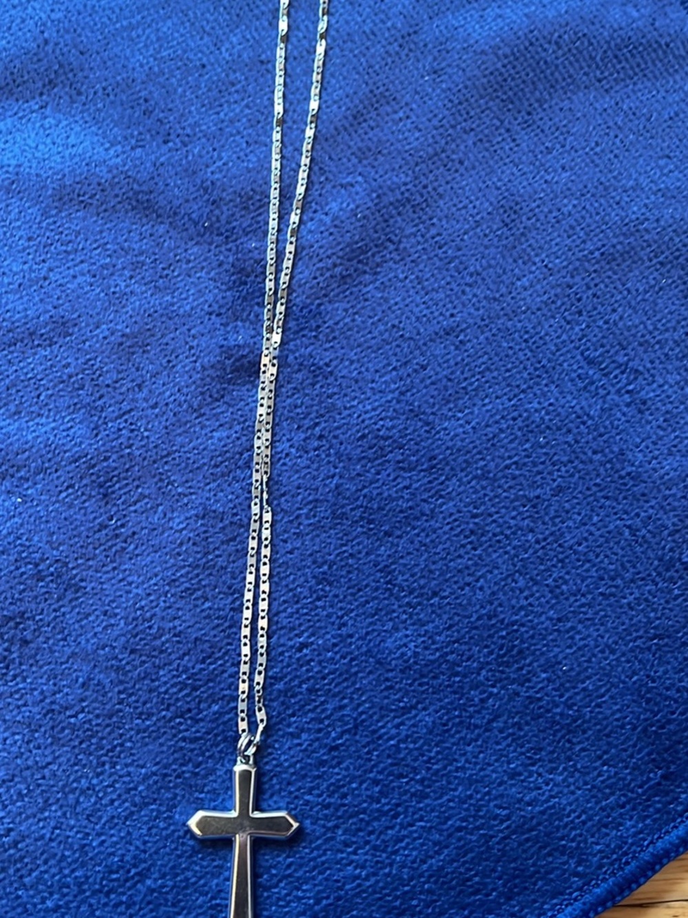 Mariner Steel Cross Chain